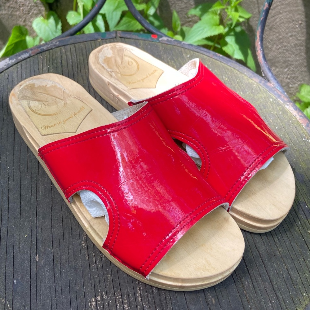 No 6 patent leather slides - Picture 5 of 13